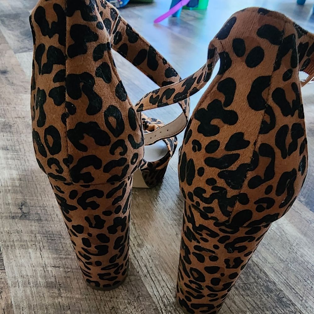 Leopard Print Heels - Picture 3 of 8